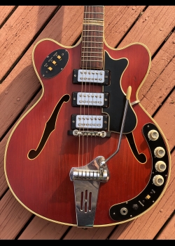 1965 Hofner 4575
